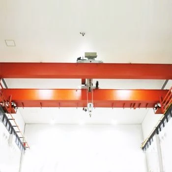 50t Sunkiųjų pridėtinių kranas